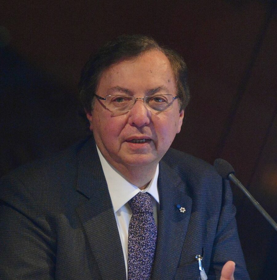Howard Alper - web